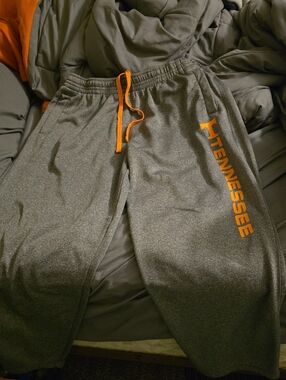 Knights Apparel Gray Sweatpants with Orange Tennessee Logo
